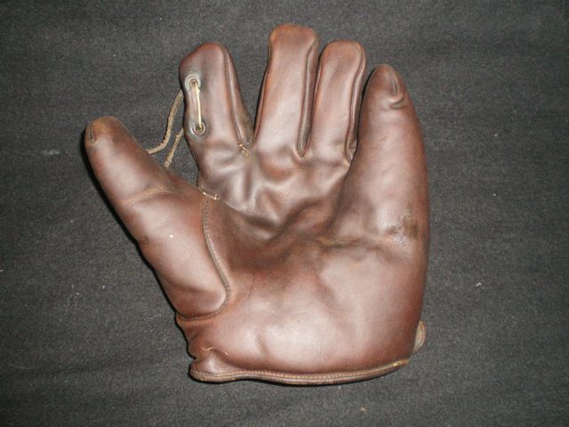 Bill Doak Treman King Co. Rawlings Front